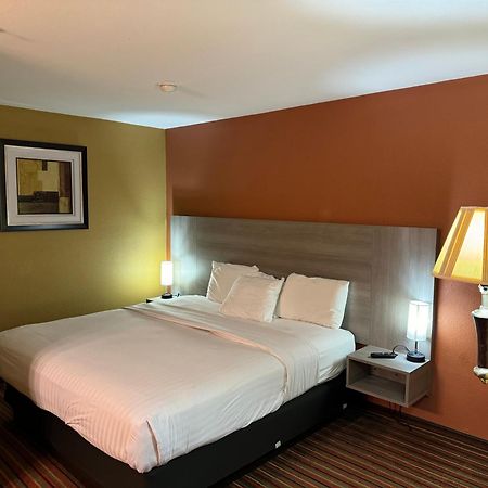 Surestay Hotel By Best Western Mt Pleasant Mount Pleasant Экстерьер фото