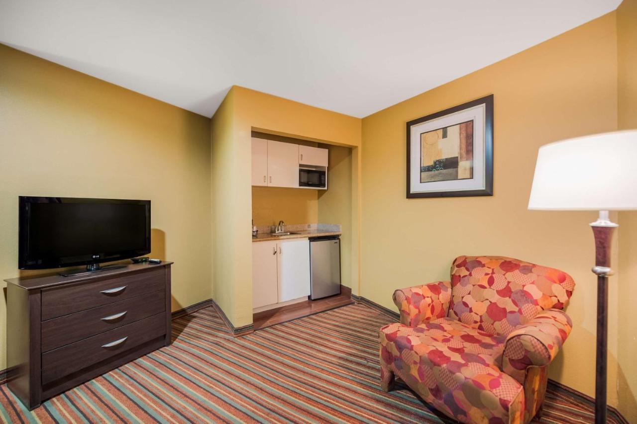 Surestay Hotel By Best Western Mt Pleasant Mount Pleasant Экстерьер фото