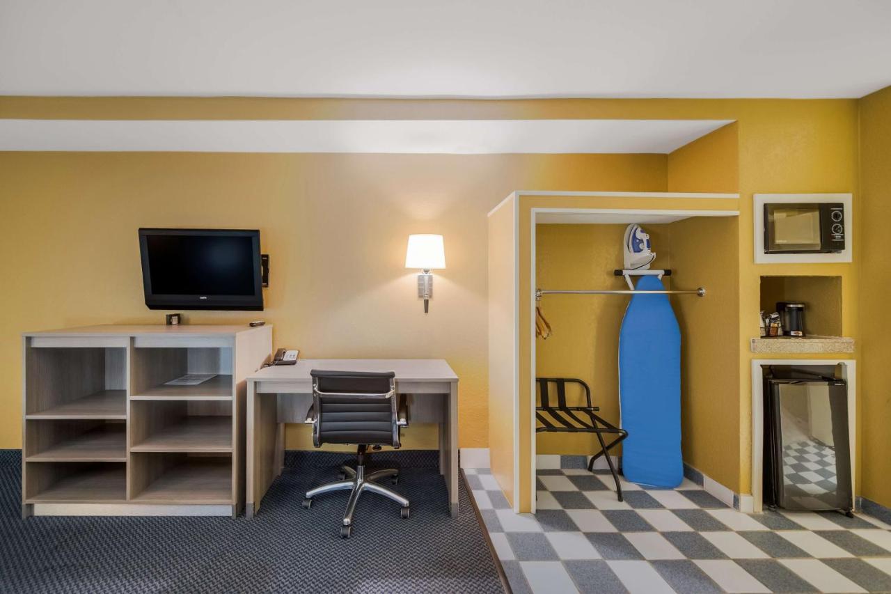 Surestay Hotel By Best Western Mt Pleasant Mount Pleasant Экстерьер фото